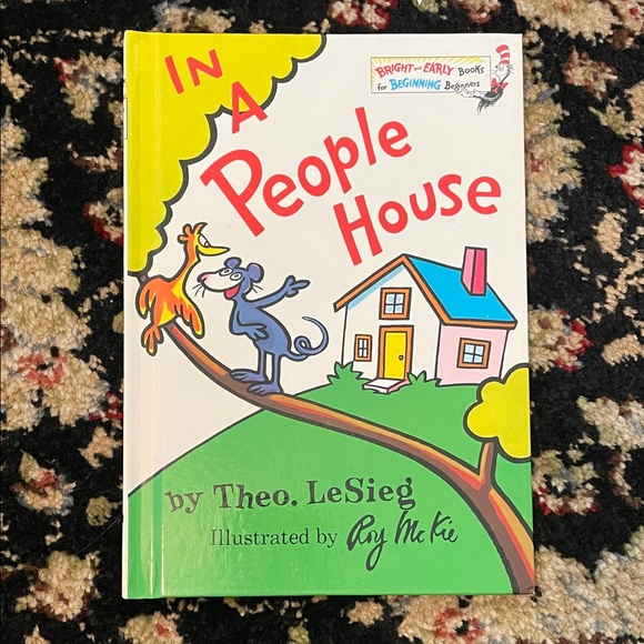 Dr. Seuss Colorful Kids Book Collection - Picture 9 of 16